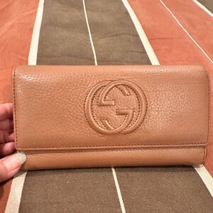 GUCCI
Continental Wallet